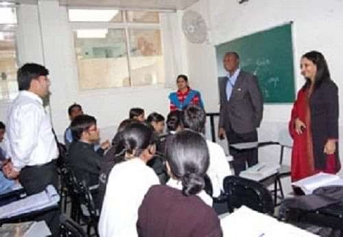 Delhi_Paramedical_&_Management_Institute